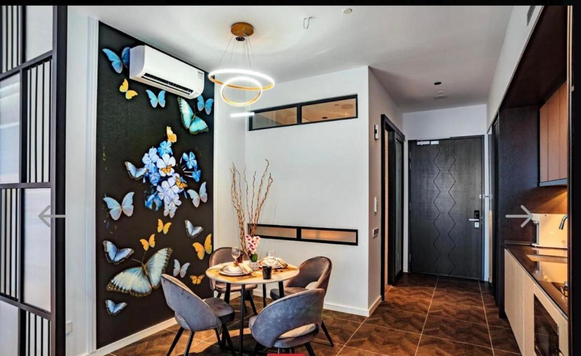 Scarletz Suites Klcc By Gc Luxury Suites Kuala Lumpur Esterno foto