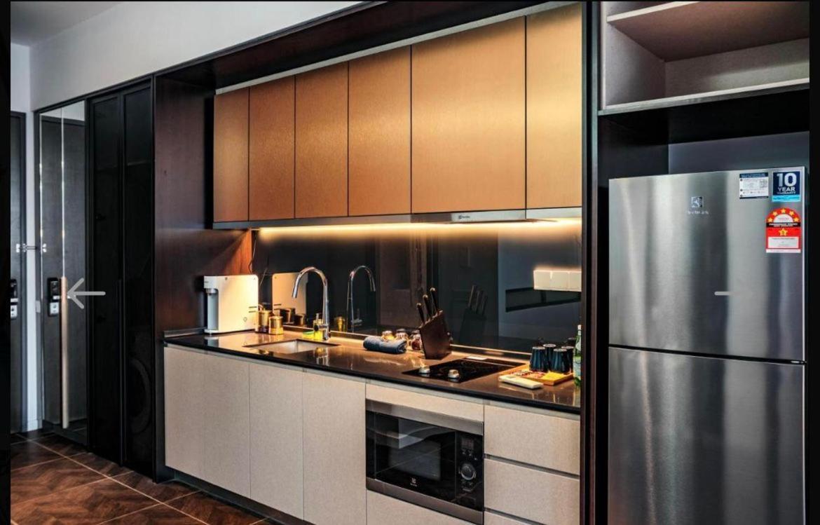 Scarletz Suites Klcc By Gc Luxury Suites Kuala Lumpur Esterno foto