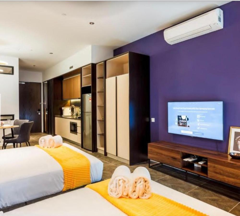 Scarletz Suites Klcc By Gc Luxury Suites Kuala Lumpur Esterno foto