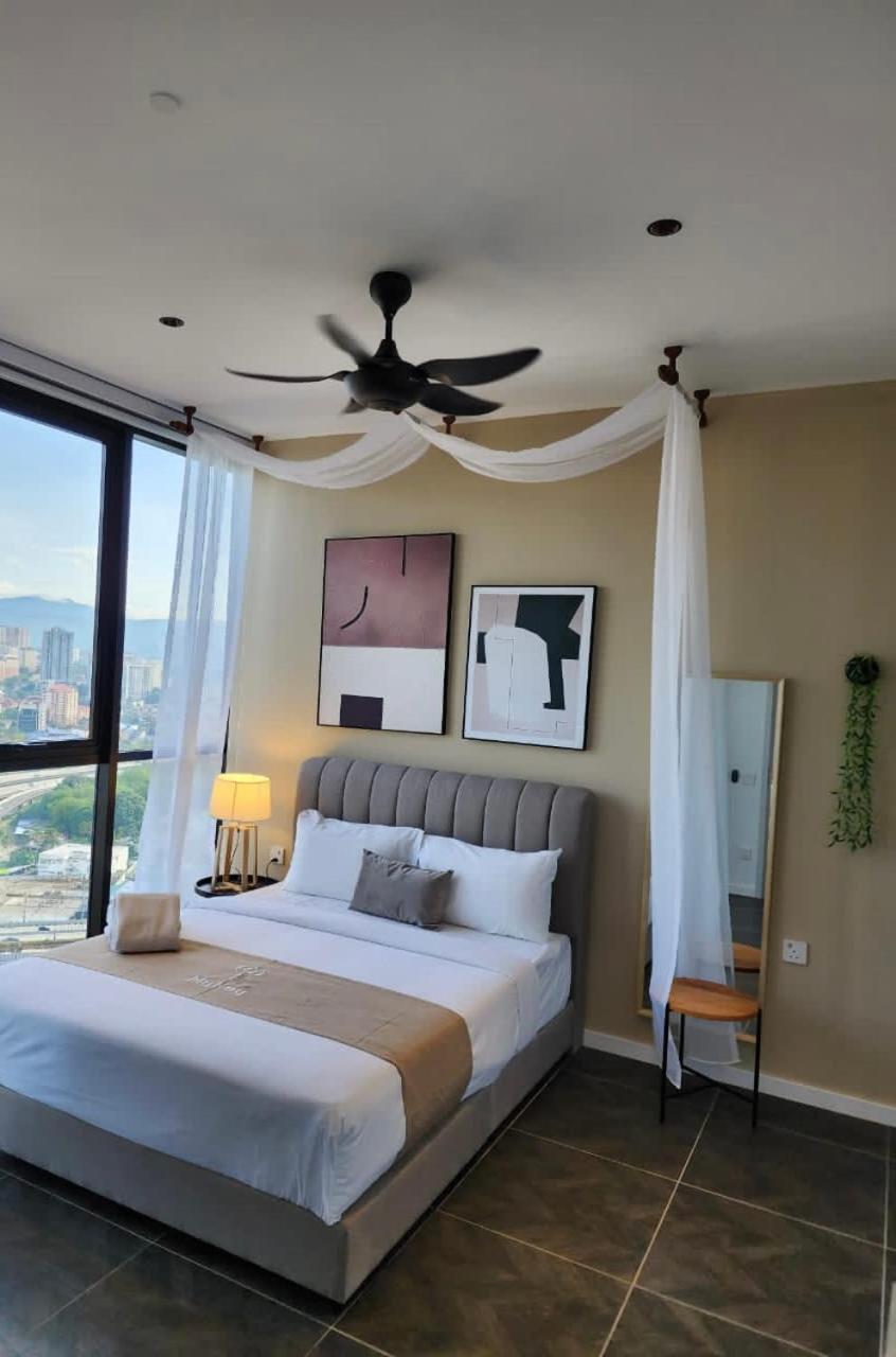 Scarletz Suites Klcc By Gc Luxury Suites Kuala Lumpur Esterno foto