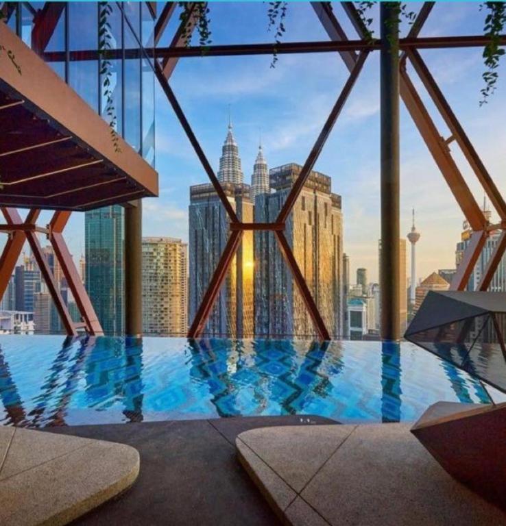 Scarletz Suites Klcc By Gc Luxury Suites Kuala Lumpur Esterno foto