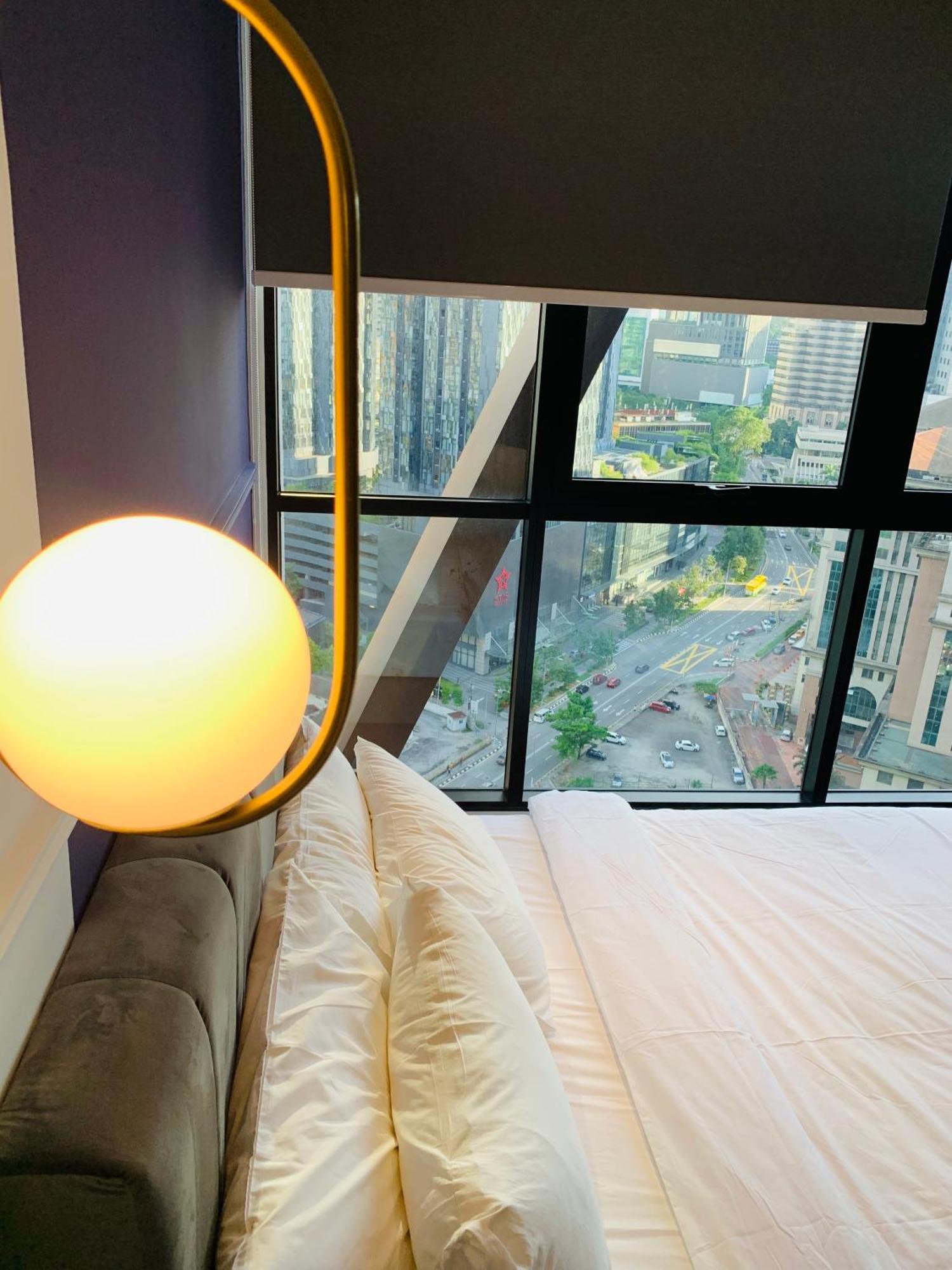 Scarletz Suites Klcc By Gc Luxury Suites Kuala Lumpur Esterno foto