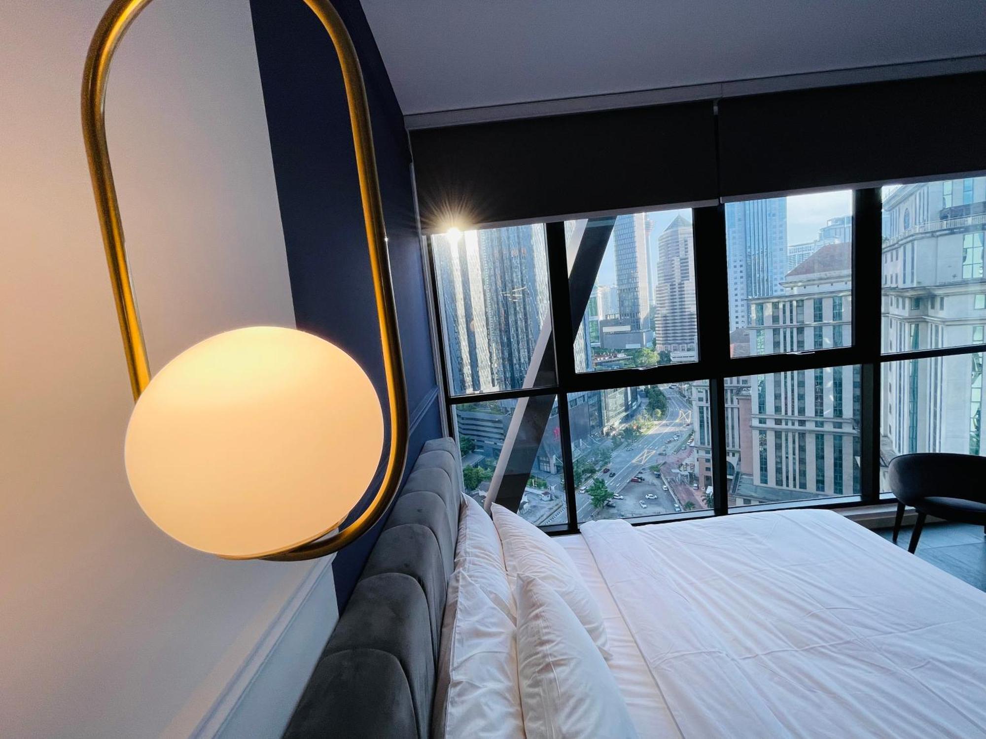 Scarletz Suites Klcc By Gc Luxury Suites Kuala Lumpur Esterno foto