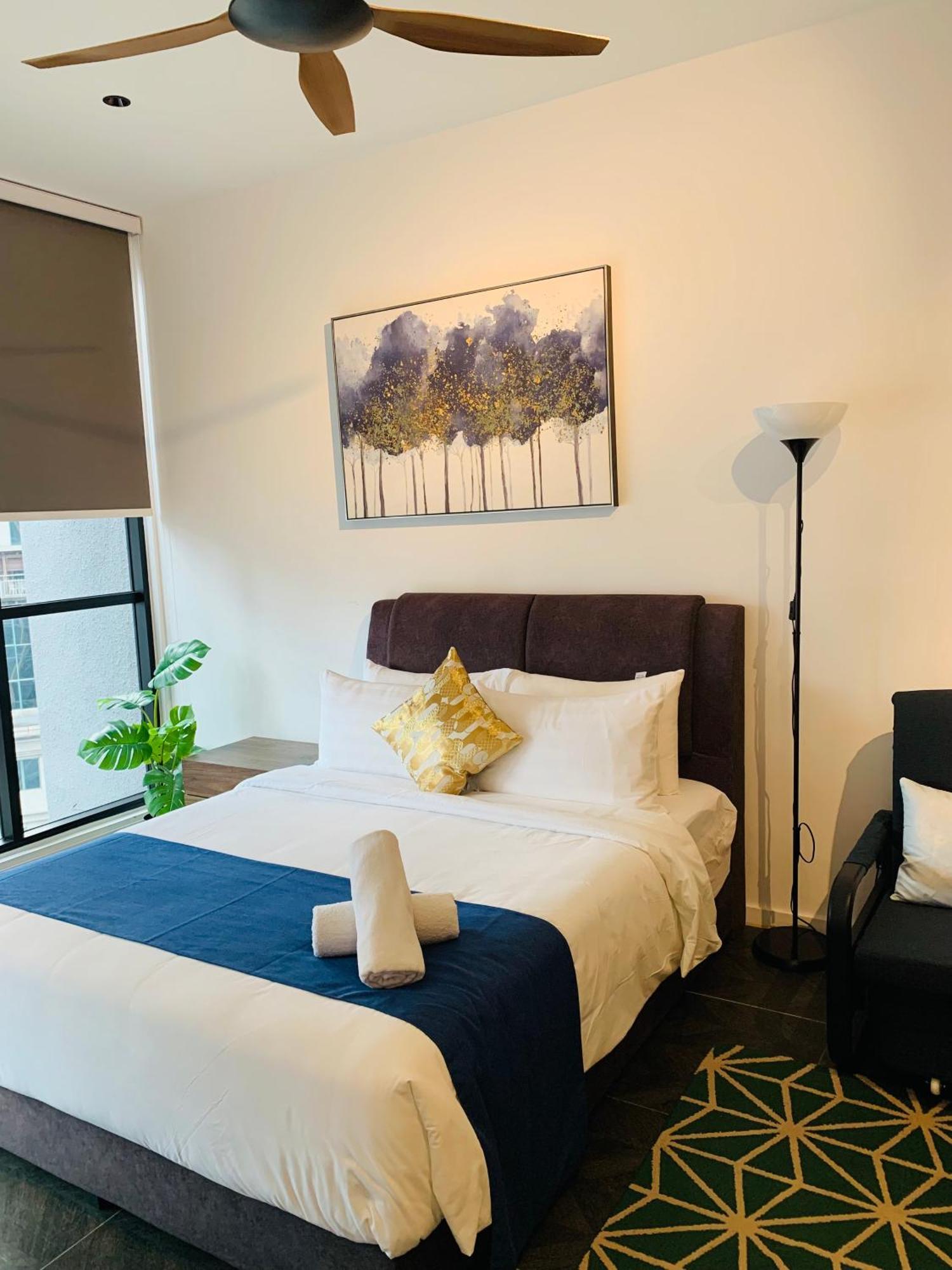 Scarletz Suites Klcc By Gc Luxury Suites Kuala Lumpur Esterno foto